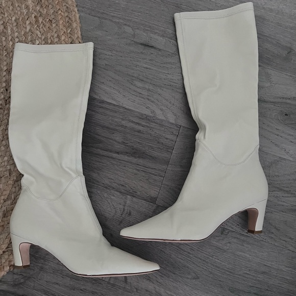 RAYE Curve Boot in Bone White - Picture 4 of 12